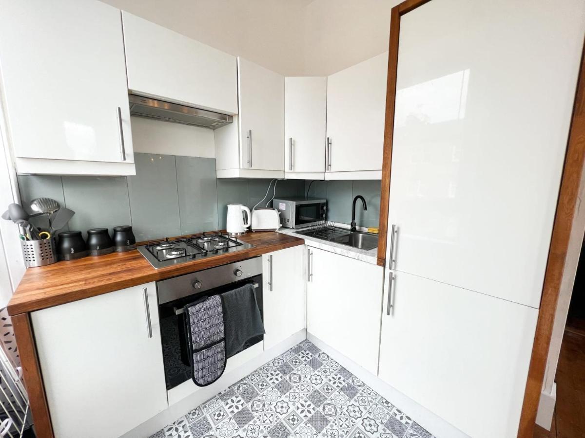 Bohemian 1Br Flat In Abbeyhill Apartment Единбург Екстериор снимка